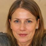 Ela Sempre Bem, feito para mulheres que buscam inspiração para viver com estilo e bem-estar.