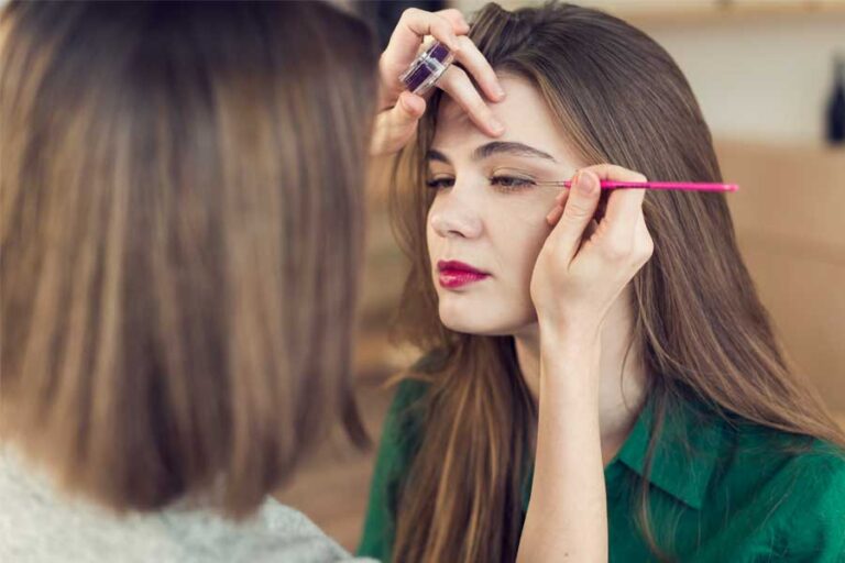 Maquiagem para olhos pequenos: truques para destacar o olhar. Ela Sempre Bem