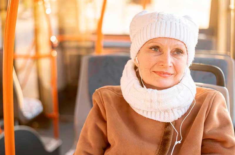 Dicas e cuidados para manter a pele hidratada e saudável no inverno. ela sempre bem