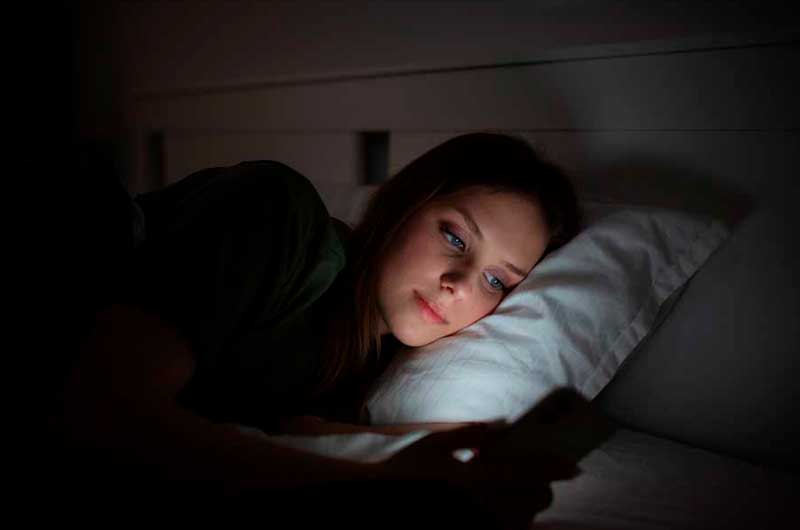 Descubra dicas de higiene do sono para mulheres e melhore a qualidade do seu descanso com hábitos simples e eficazes.