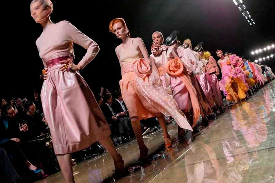 New York Fashion Week revela as tendências para o verão. Ela Sempre Bem