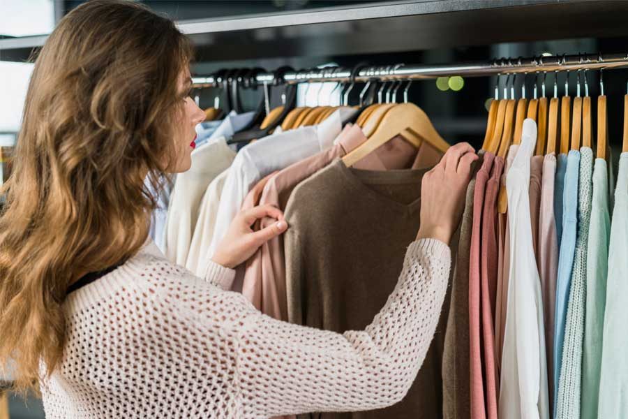 Como montar um armário cápsula feminino prático e estiloso. Ela Sempre Bem